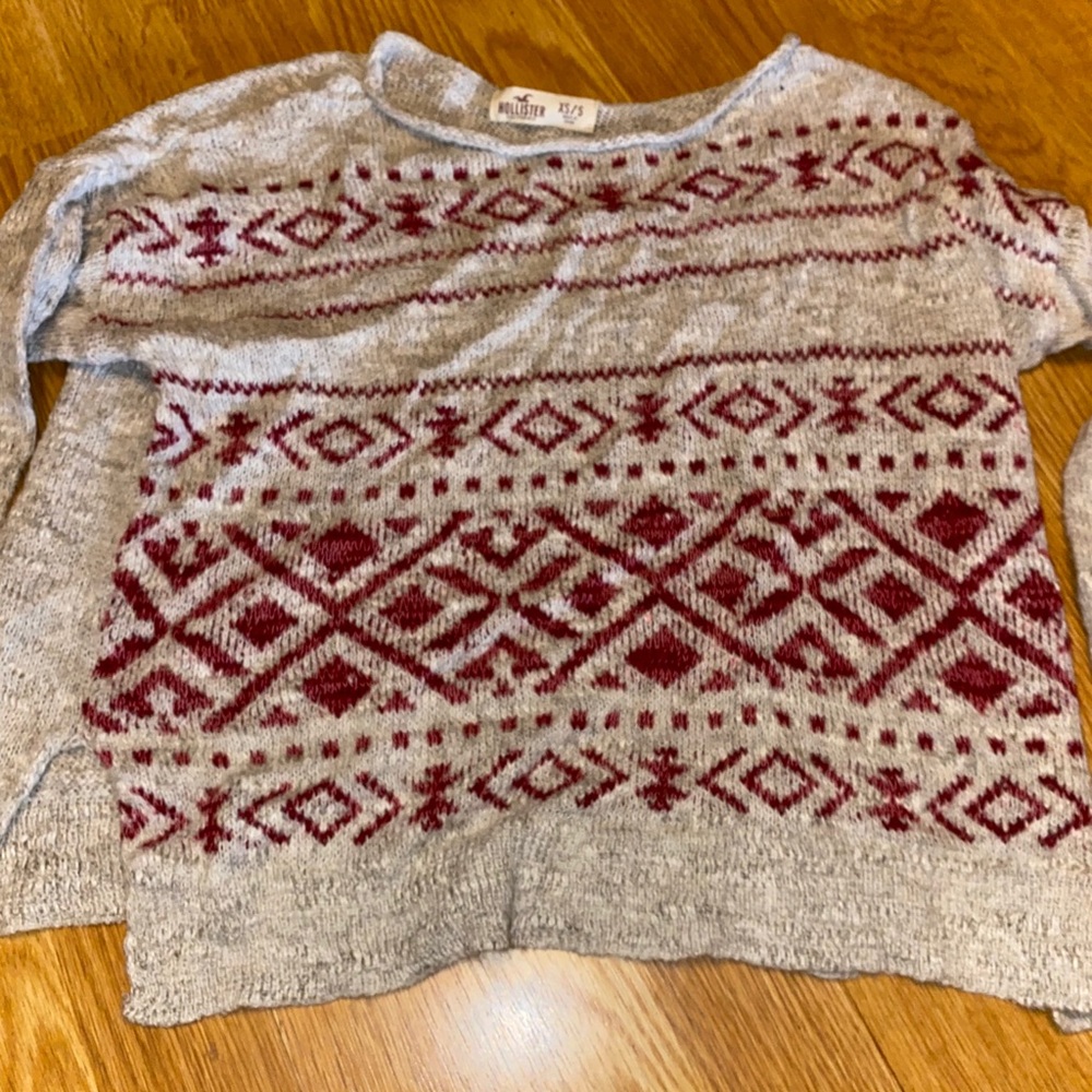 Fun print sweater (Hollister)